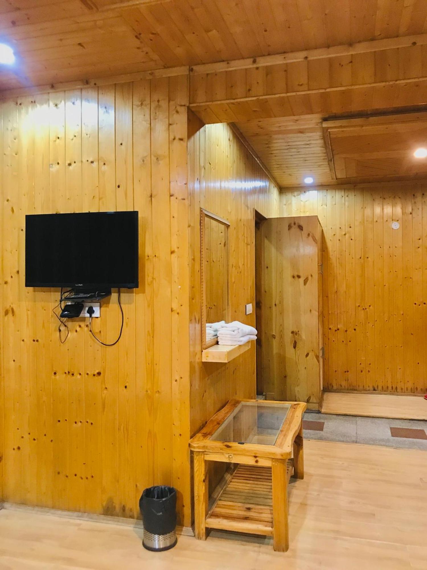 The Avenue Hotel , Manali A River Side Hotel 외부 사진