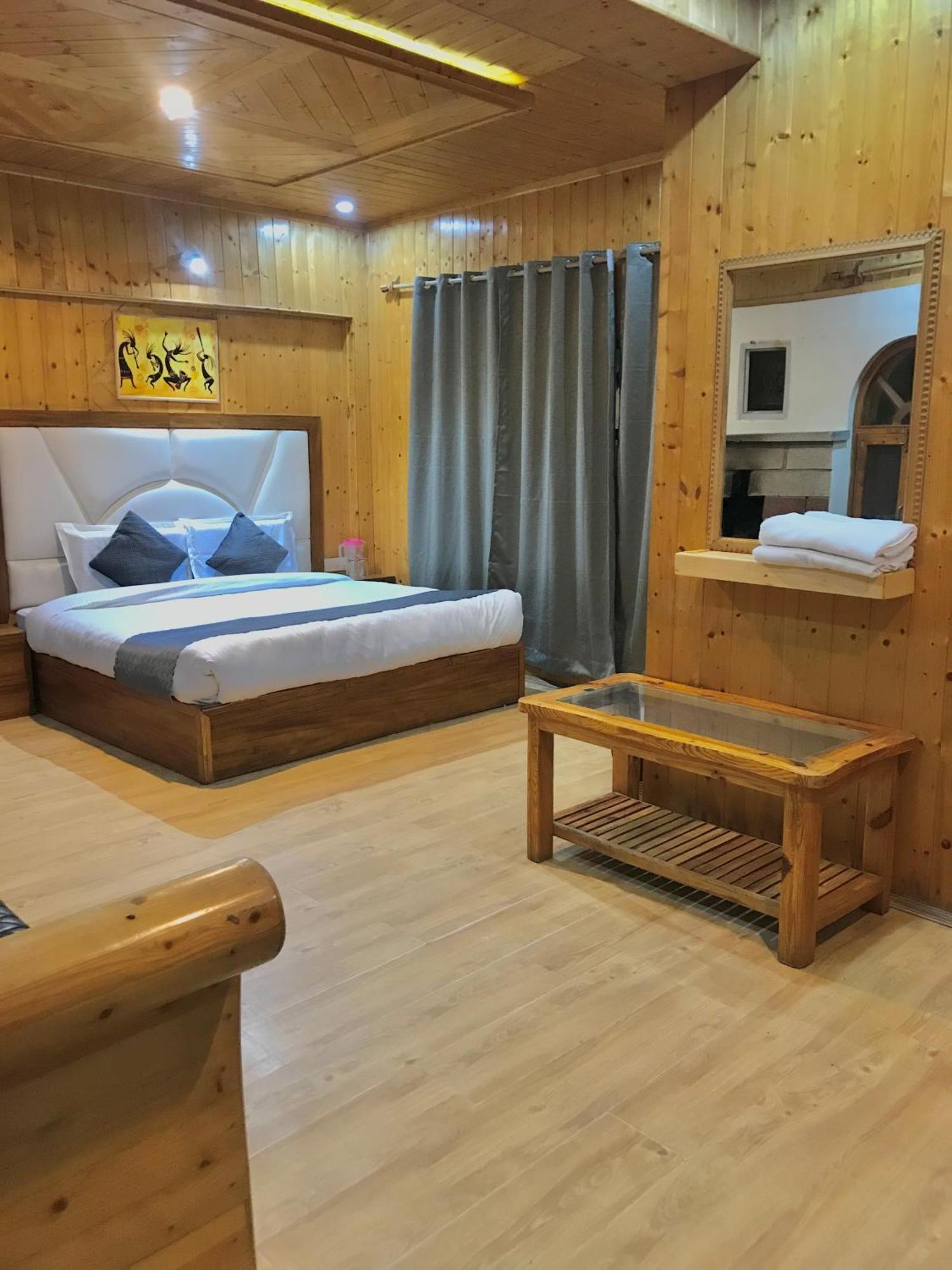 The Avenue Hotel , Manali A River Side Hotel 외부 사진