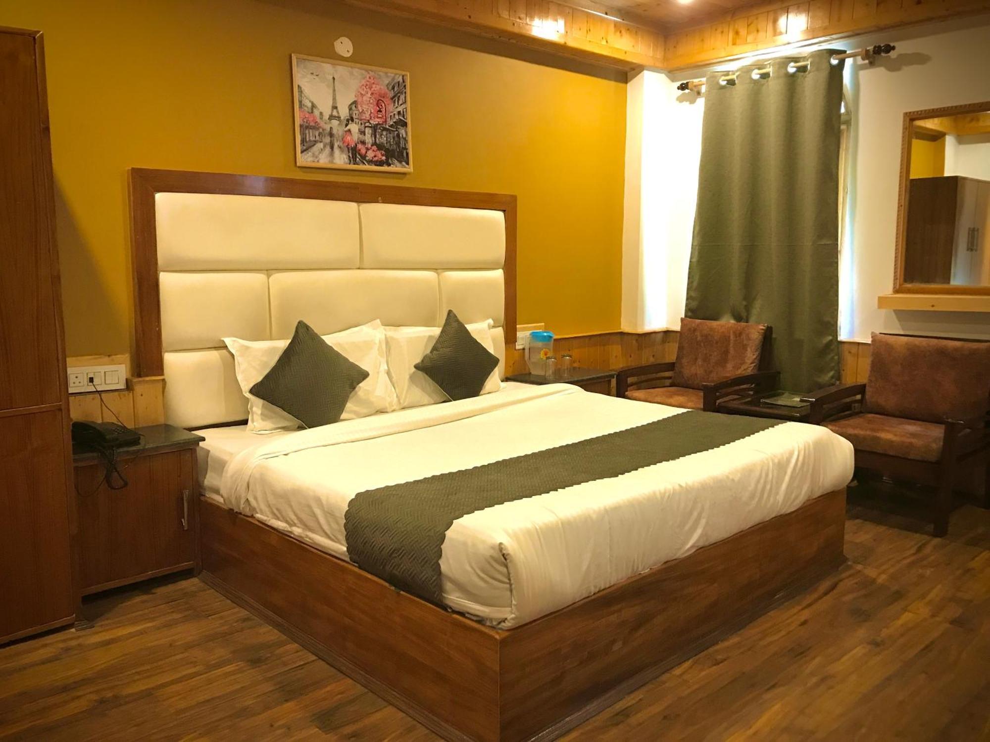 The Avenue Hotel , Manali A River Side Hotel 외부 사진